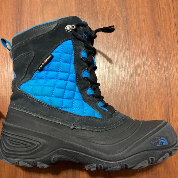 The north face black and blue winter boots size 6 - Picture 2 of 9